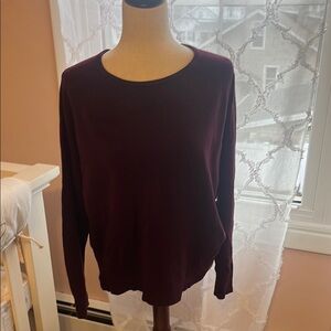 Women's Burgundy Top